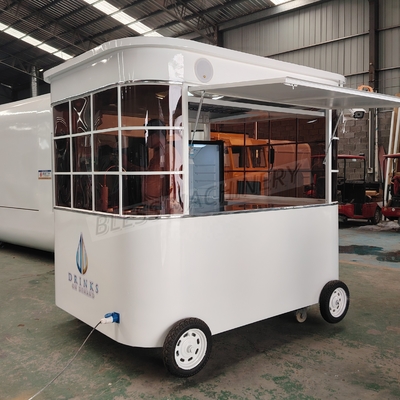 Ristorante all'aperto Custom Food Trailer con tutta l'attrezzatura della cucina e a Miami