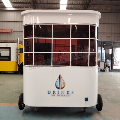 Ristorante all'aperto Custom Food Trailer con tutta l'attrezzatura della cucina e a Miami