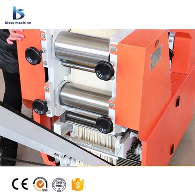 Hot Saling Design 5 Rulli Noodle Press con funzionalità multifunzionali e 4000w