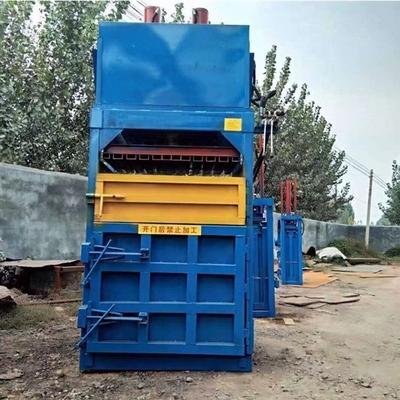 2022 Ultima tecnologia Mini Hay Press Baler facile da usare Tipo idraulico verticale