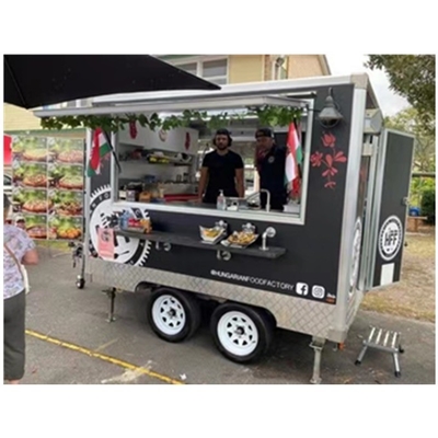 Camper alimentare personalizzabile con bagno e frigorifero Cucina mobile su ruote