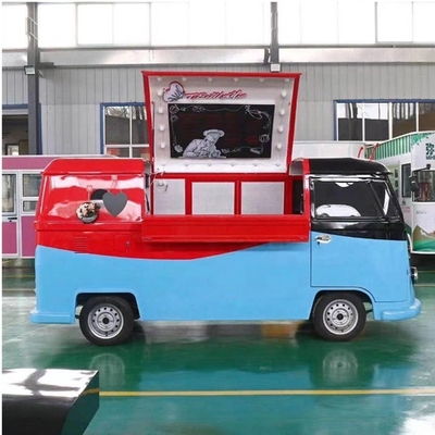 Vivi la comodità di uno snack alimentare a base di noci e di uno scooter elettrico