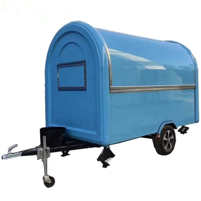 Preparare cibo in movimento con la funzione del carrello da caffè della cucina completa
