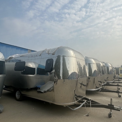 Sistema elettrico fornito Catering Trailer Food Van in acciaio inossidabile per i negozi di abbigliamento