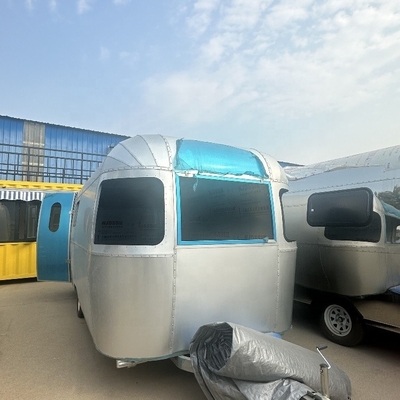 Sistema elettrico fornito Catering Trailer Food Van in acciaio inossidabile per i negozi di abbigliamento