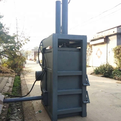 Macchina idraulica per confezionamento di bottiglie in PET 30-100 t Capacità 5-8 sacchetti all'ora Compattatore idraulico