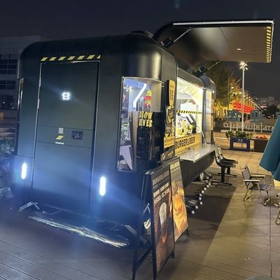 Furgoni elettrici per hamburger e caffè camion alimentare con attrezzature di cucina complete e facile utilizzo