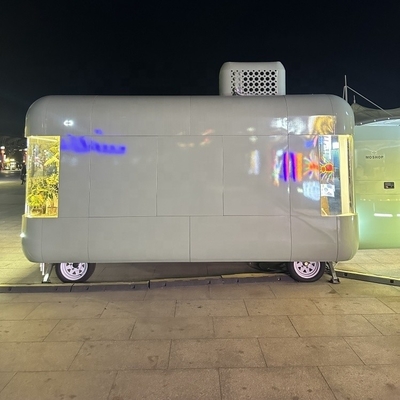 Mobile Airstream Ice Cream Coffee Food Trailer personalizzato per camion di fast food all'aperto