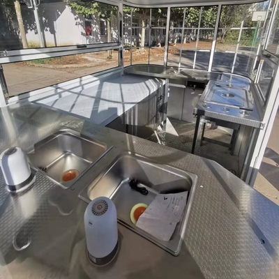 40 chilometri all'ora carrelli alimentari mobili Hot Dog Vending Trailer con configurazione opzionale