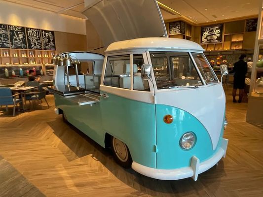 Carrozze di fast food all'aperto Crepe Food Truck con snack Cucina mobile attrezzature da cucina