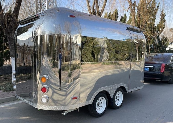 Long Life Working Multifunctional Automatic Food Trailer con pneumatico e pneumatico a vuoto