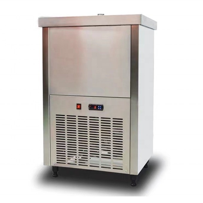 110v/220v 50hz/60hz Super Performance Popsicle Making Machine con capacità di 400 KG